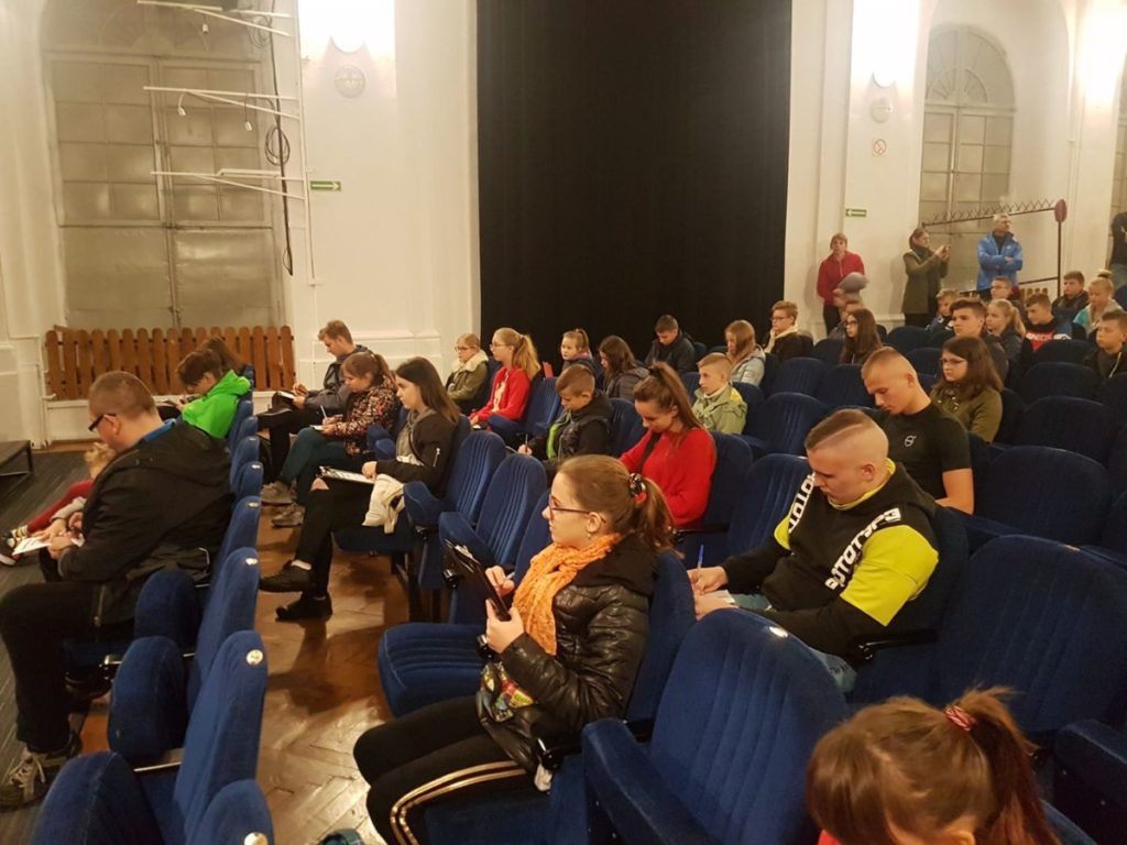 Uczniowie I LO w Radzyniu P. w XLI Rajdzie Kleebergowskim PTTK