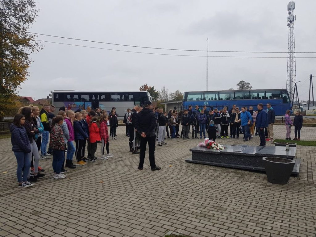 Uczniowie I LO w Radzyniu P. w XLI Rajdzie Kleebergowskim PTTK