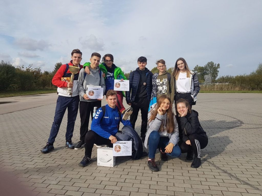 Uczniowie I LO w Radzyniu P. w XLI Rajdzie Kleebergowskim PTTK