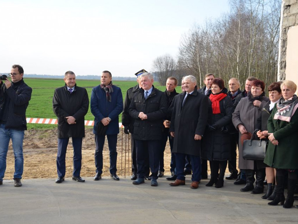Wmurowanie kamienia węgielnego pod budowę centrum kulturalnego w Sobolach