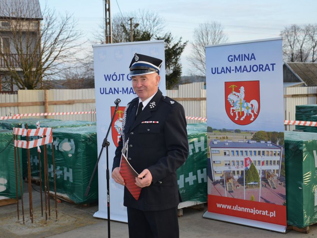 Wmurowanie kamienia węgielnego pod budowę centrum kulturalnego w Sobolach