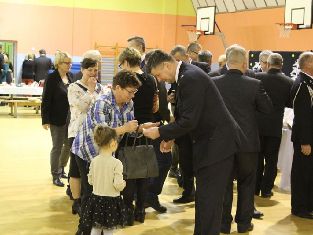 Gminno-parafialne spotkanie opłatkowe w Komarówce P. - zdjęcia