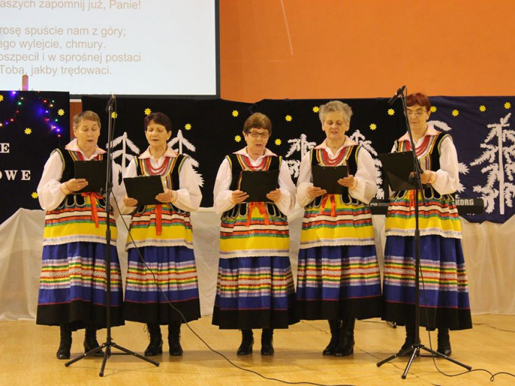 Gminno-parafialne spotkanie opłatkowe w Komarówce P. - zdjęcia