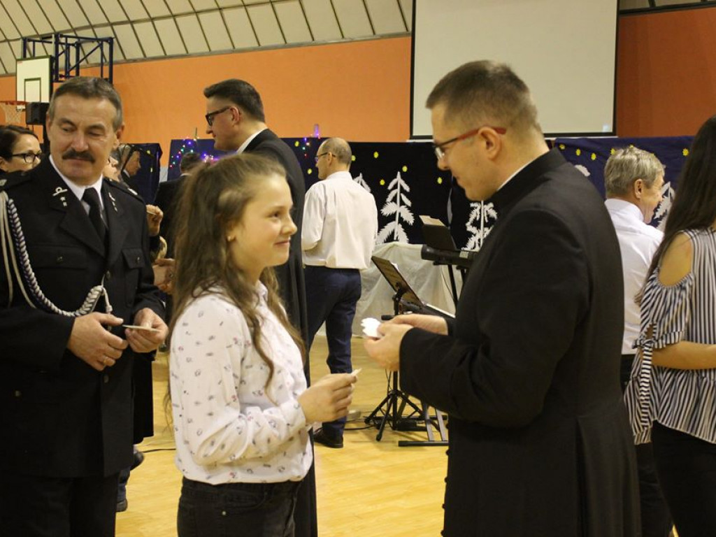 Gminno-parafialne spotkanie opłatkowe w Komarówce P. - zdjęcia