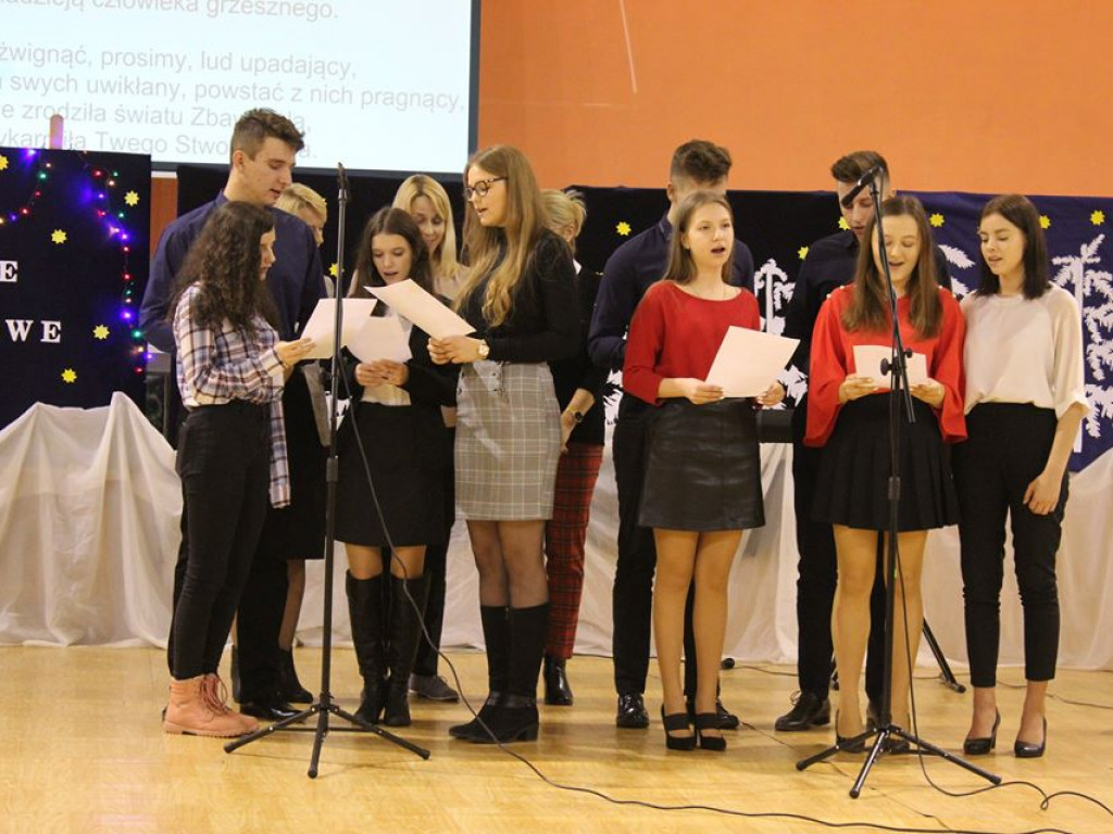 Gminno-parafialne spotkanie opłatkowe w Komarówce P. - zdjęcia