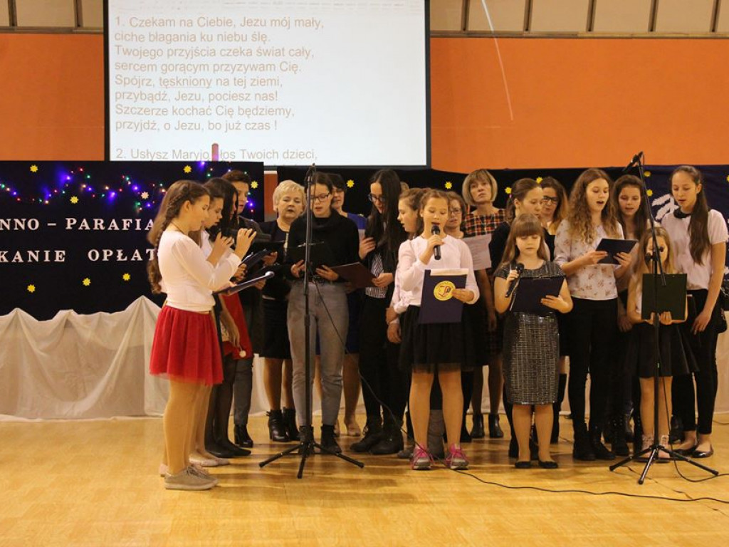 Gminno-parafialne spotkanie opłatkowe w Komarówce P. - zdjęcia