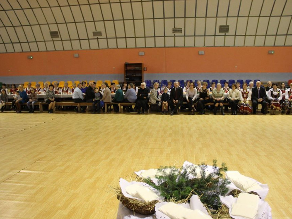 Gminno-parafialne spotkanie opłatkowe w Komarówce P. - zdjęcia