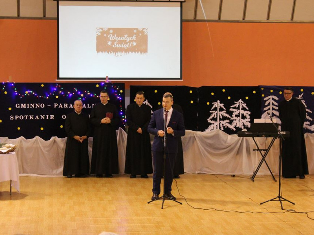 Gminno-parafialne spotkanie opłatkowe w Komarówce P. - zdjęcia