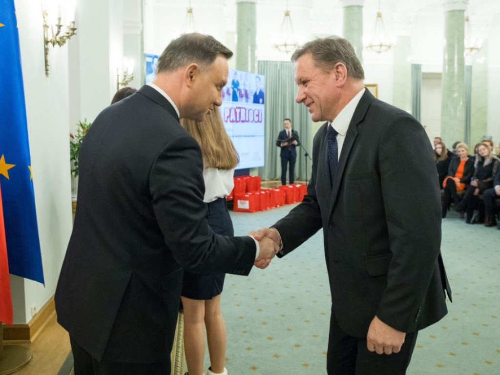 Uczennica LO w Komarówce nagrodzona w pałacu prezydenckim