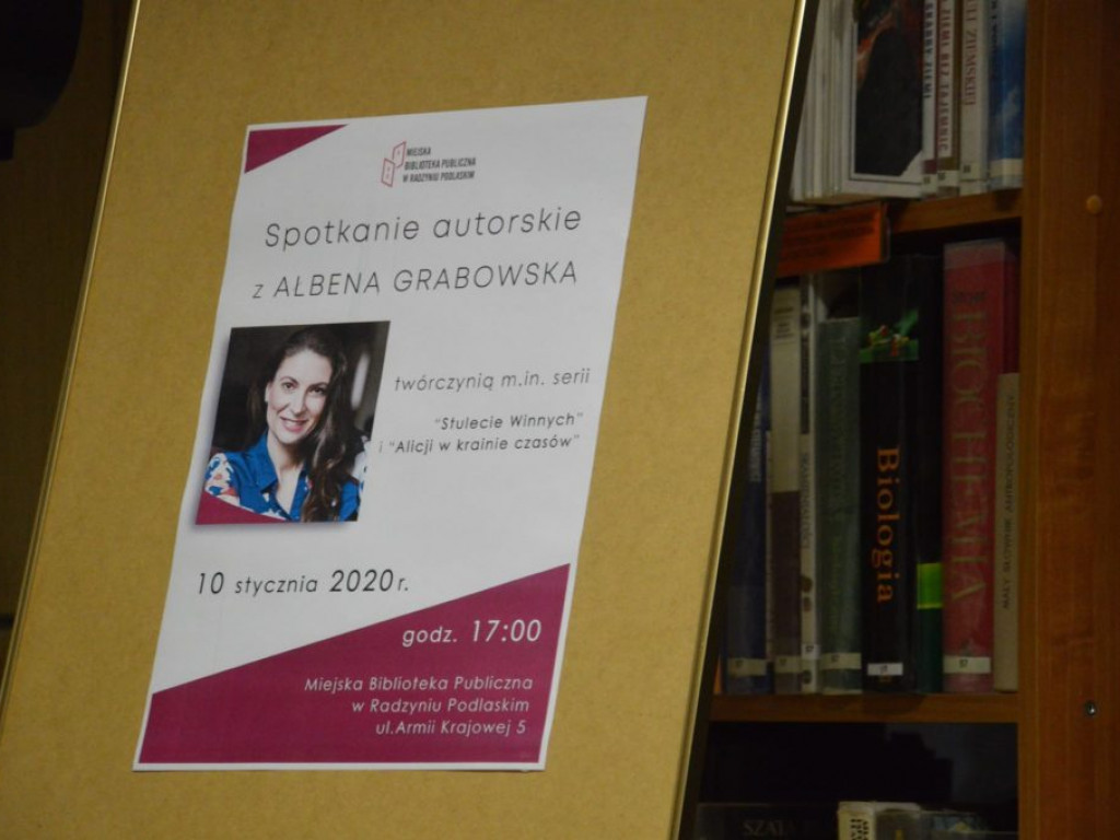 Spotkanie z pisarką Ałbeną Grabowską
