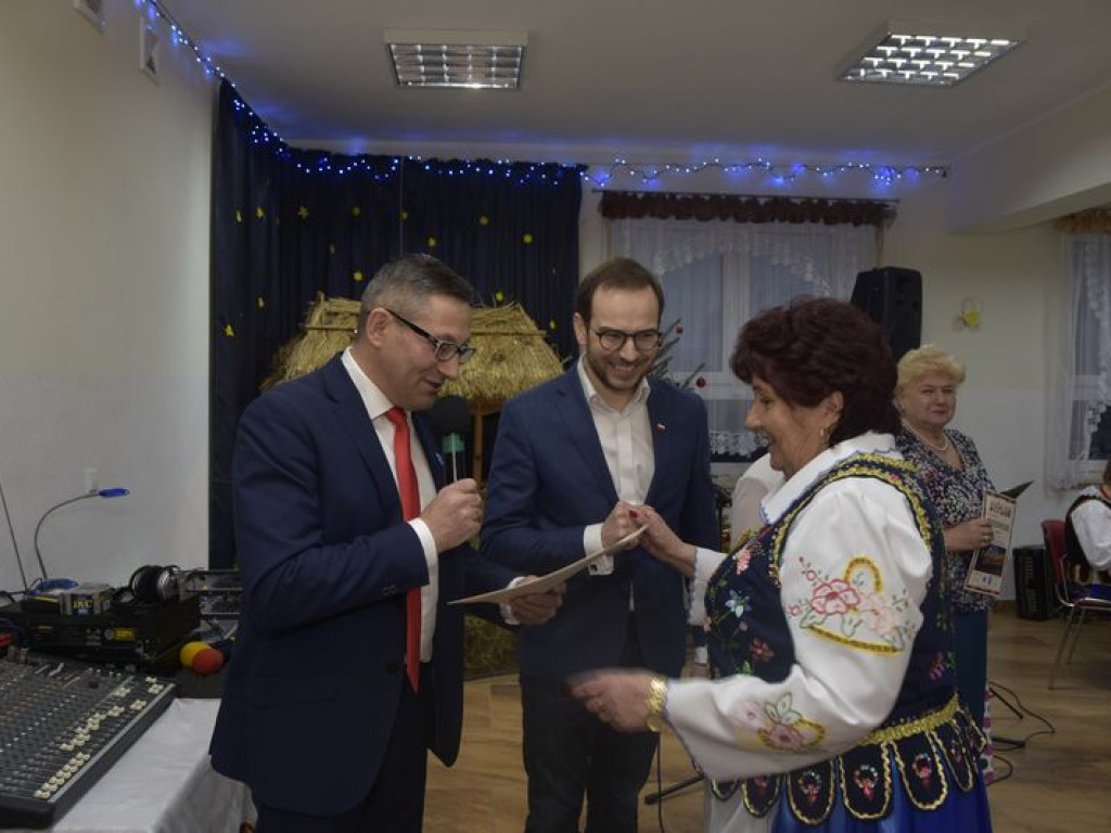 Powiatowy Przegląd Kolęd i Pastorałek w Brzozowicy Małej