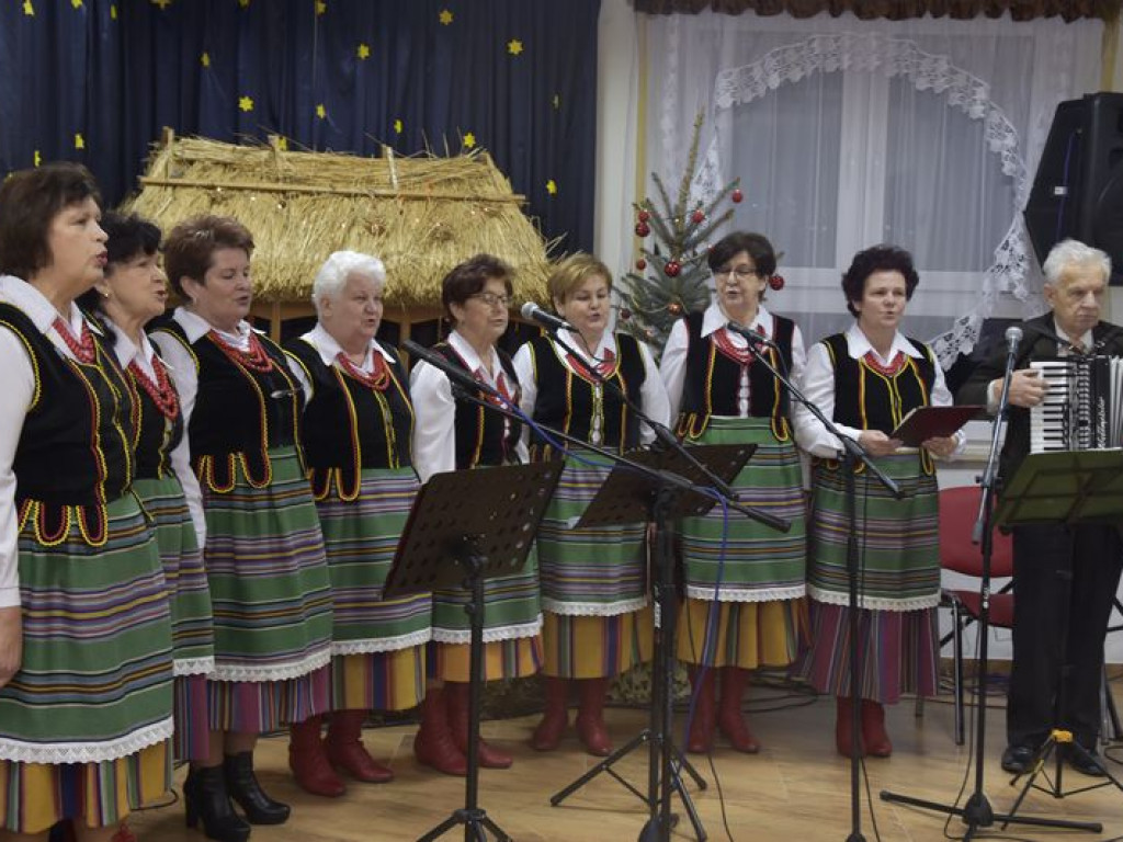 Powiatowy Przegląd Kolęd i Pastorałek w Brzozowicy Małej