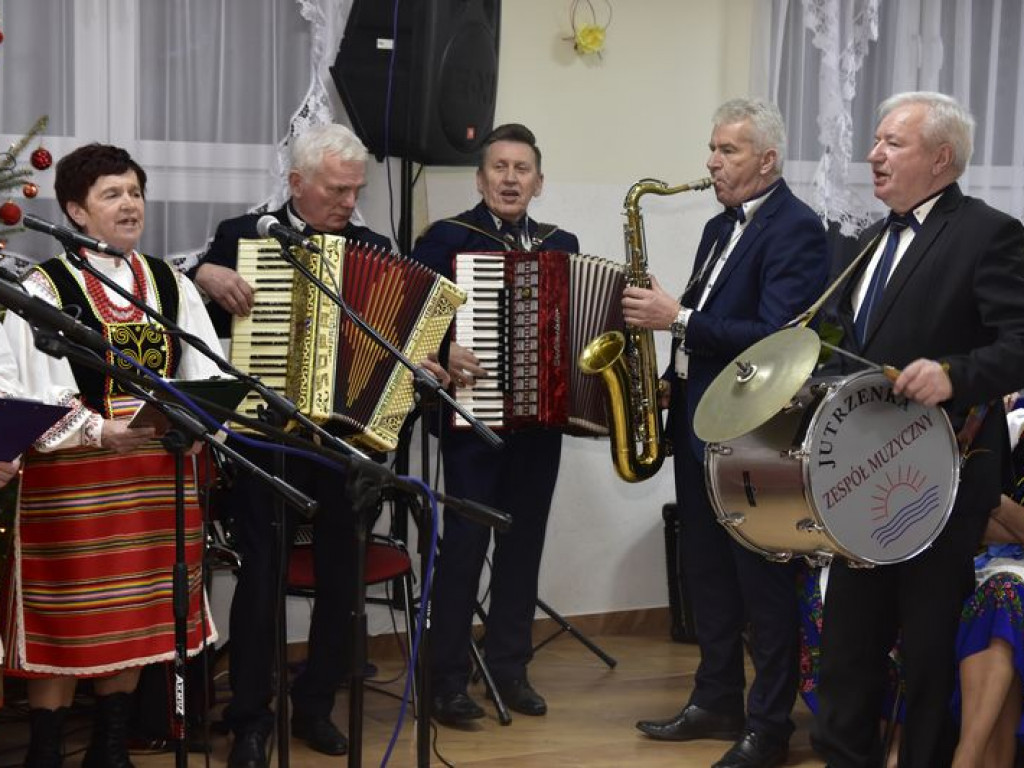Powiatowy Przegląd Kolęd i Pastorałek w Brzozowicy Małej