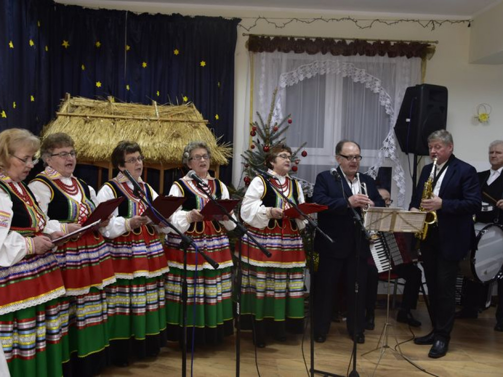 Powiatowy Przegląd Kolęd i Pastorałek w Brzozowicy Małej