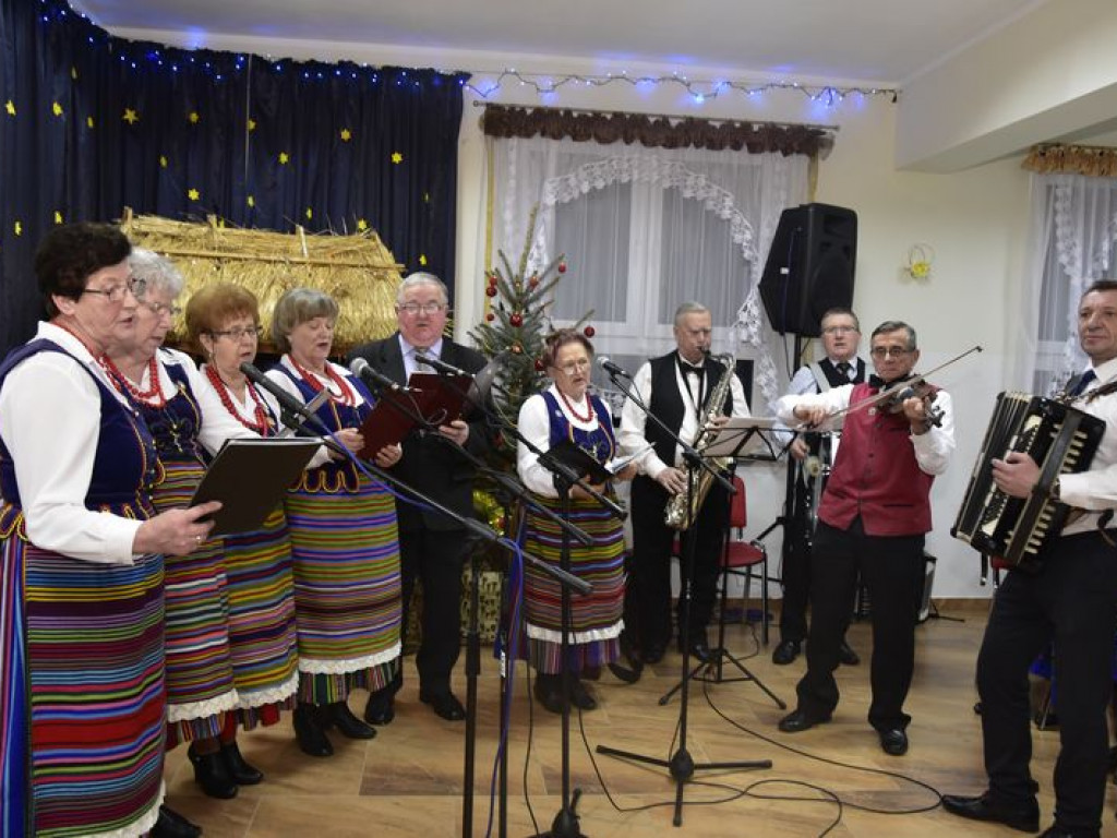 Powiatowy Przegląd Kolęd i Pastorałek w Brzozowicy Małej