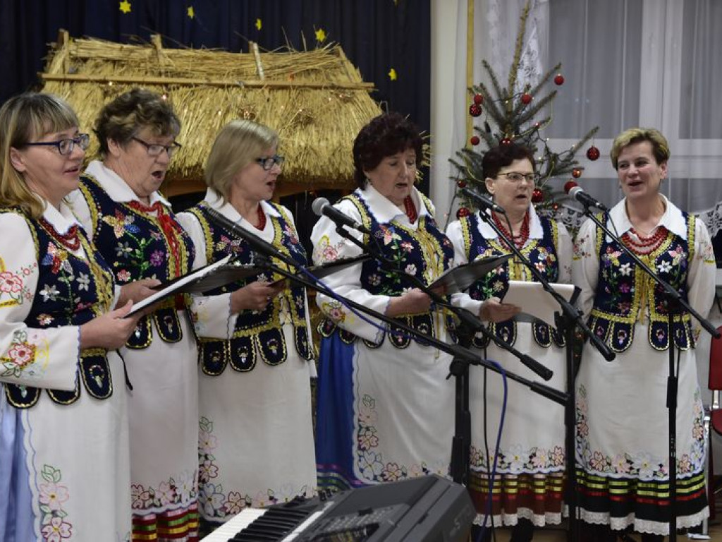 Powiatowy Przegląd Kolęd i Pastorałek w Brzozowicy Małej