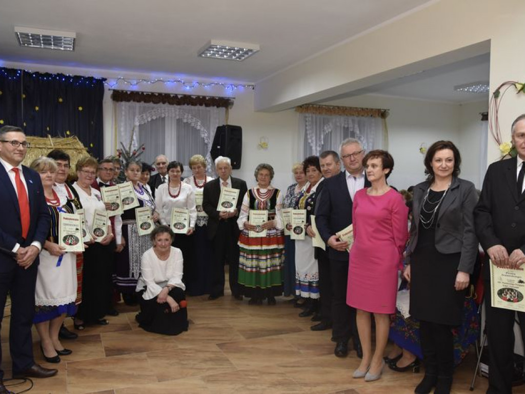 Powiatowy Przegląd Kolęd i Pastorałek w Brzozowicy Małej