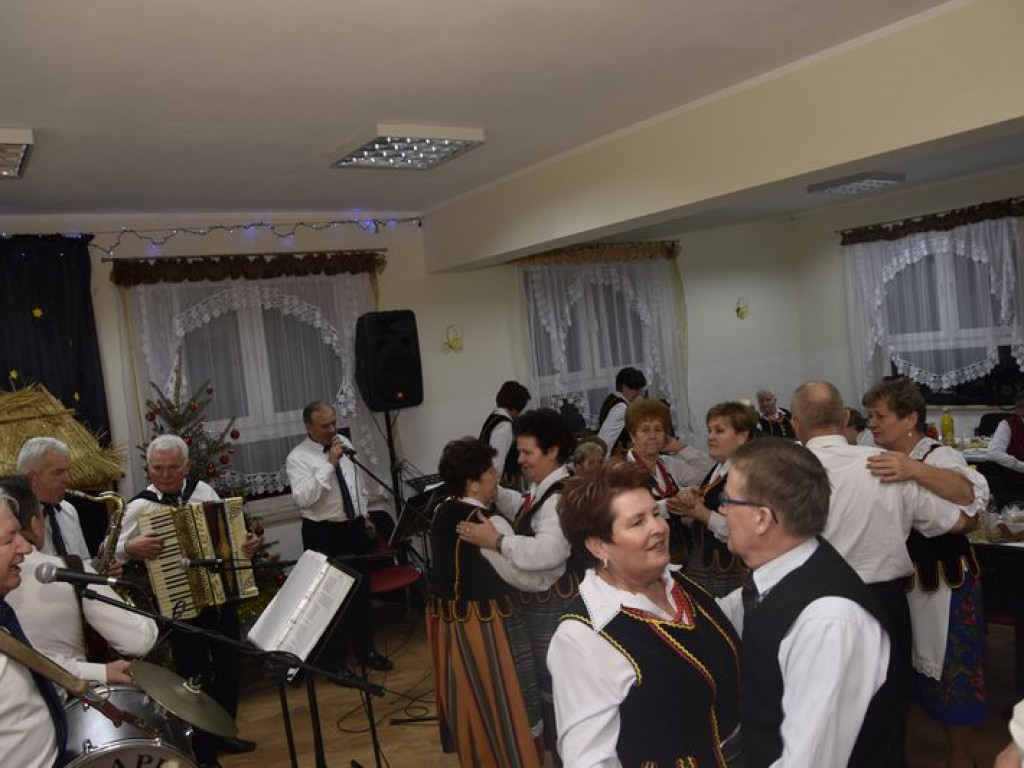 Powiatowy Przegląd Kolęd i Pastorałek w Brzozowicy Małej
