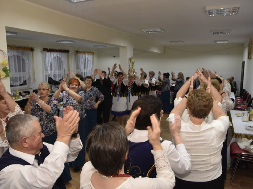 Powiatowy Przegląd Kolęd i Pastorałek w Brzozowicy Małej