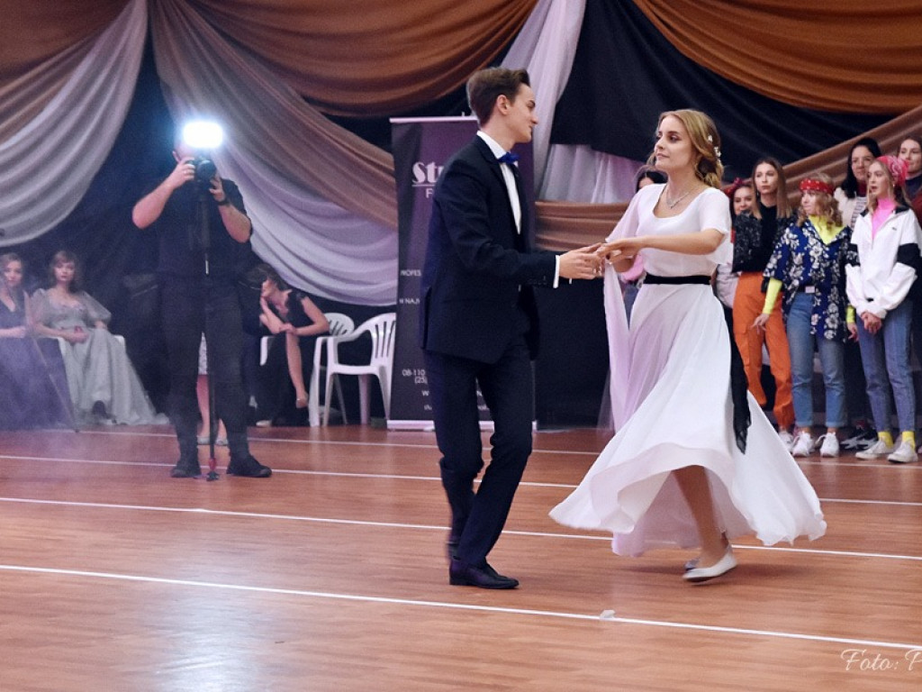 Studniówka w I LO - zdjęcia