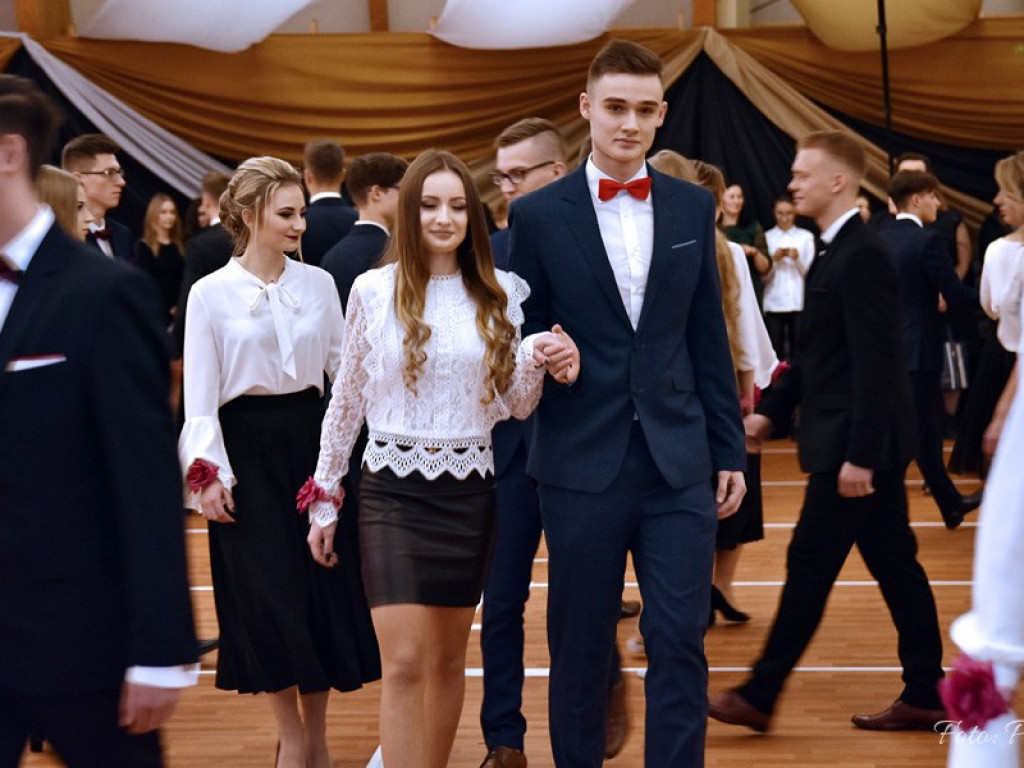 Studniówka w I LO - zdjęcia