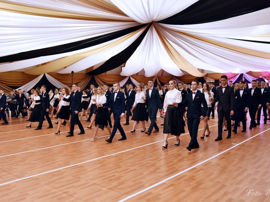 Studniówka w I LO - zdjęcia