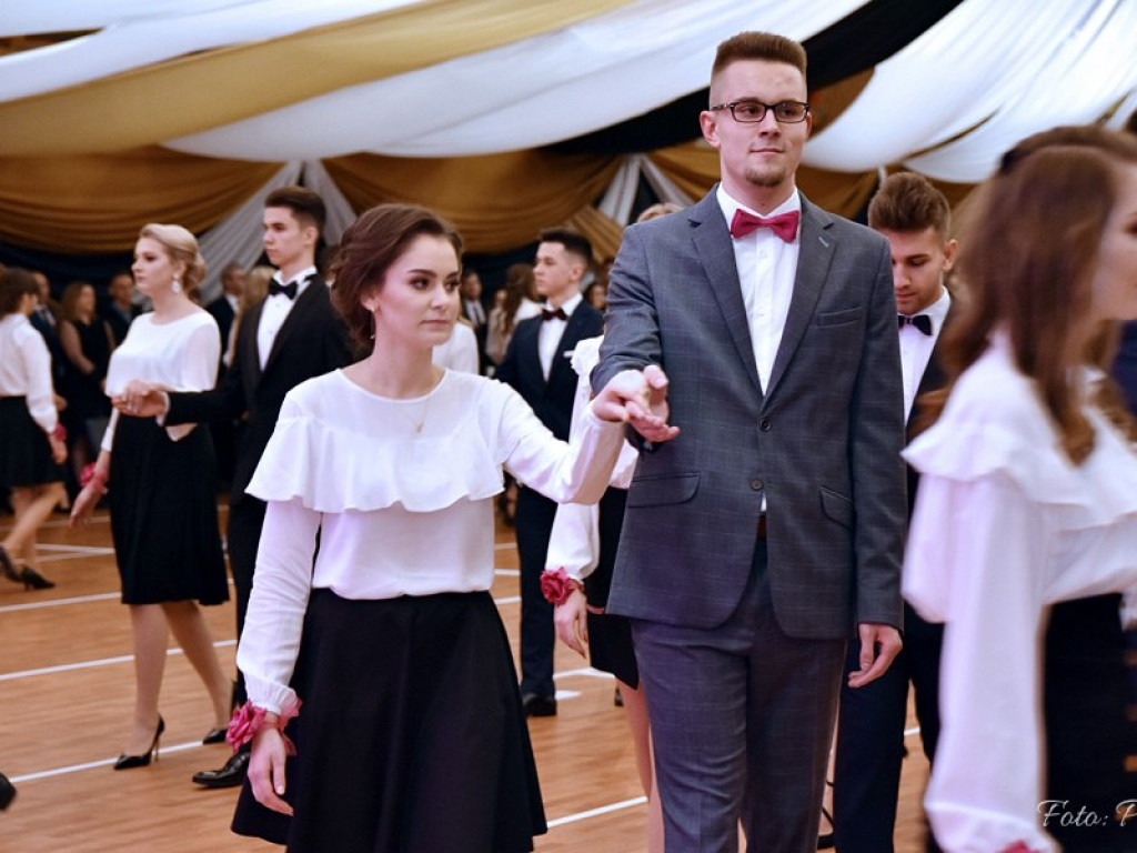 Studniówka w I LO - zdjęcia