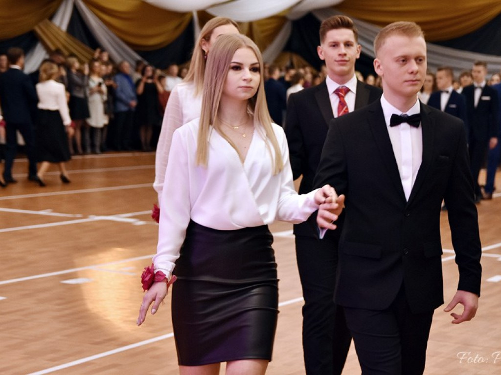 Studniówka w I LO - zdjęcia