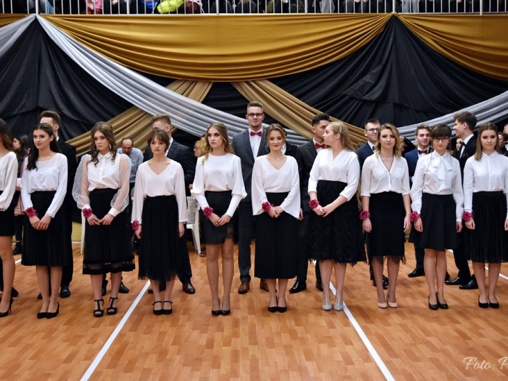 Studniówka w I LO - zdjęcia