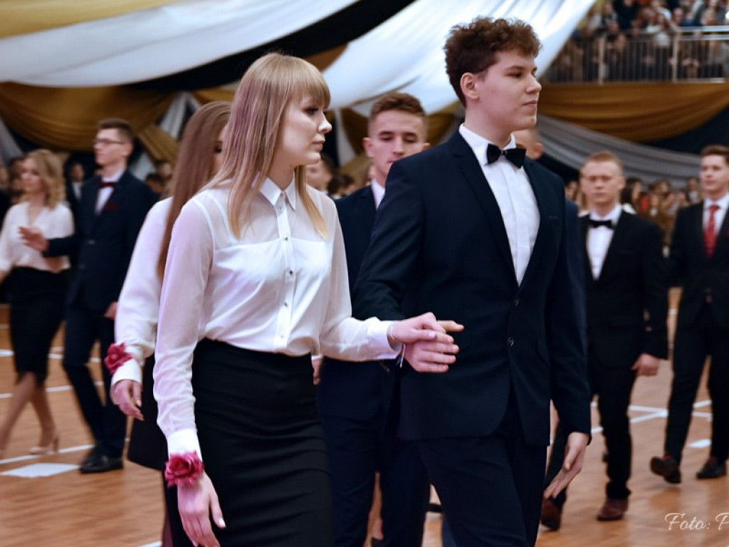 Studniówka w I LO - zdjęcia