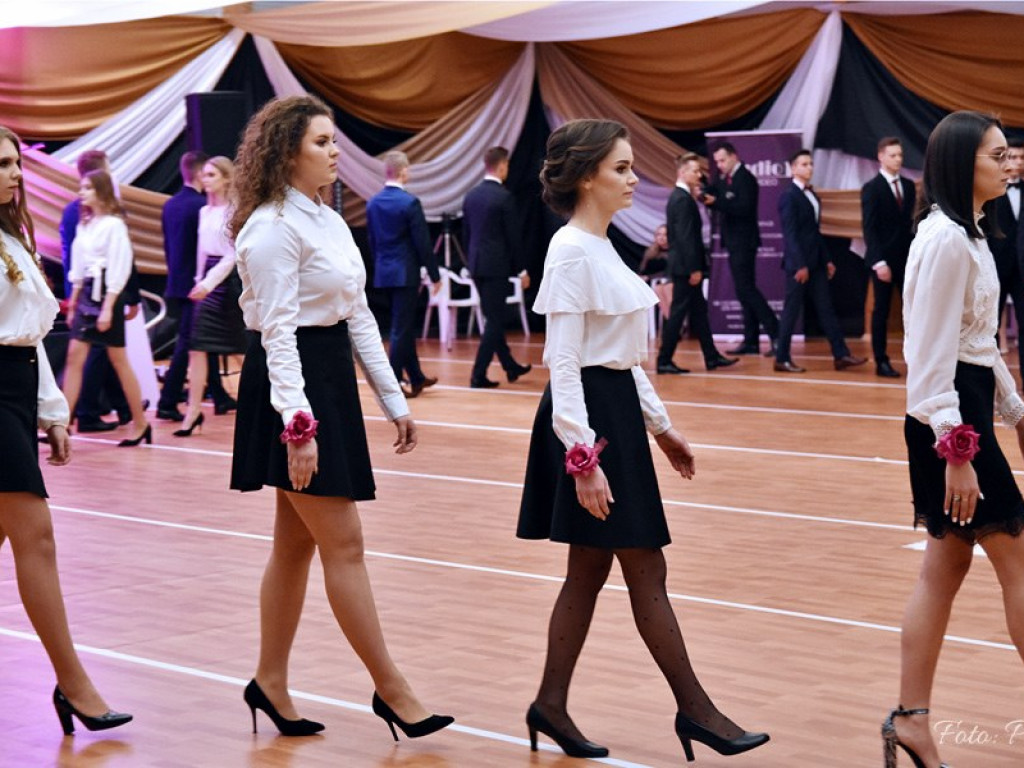 Studniówka w I LO - zdjęcia