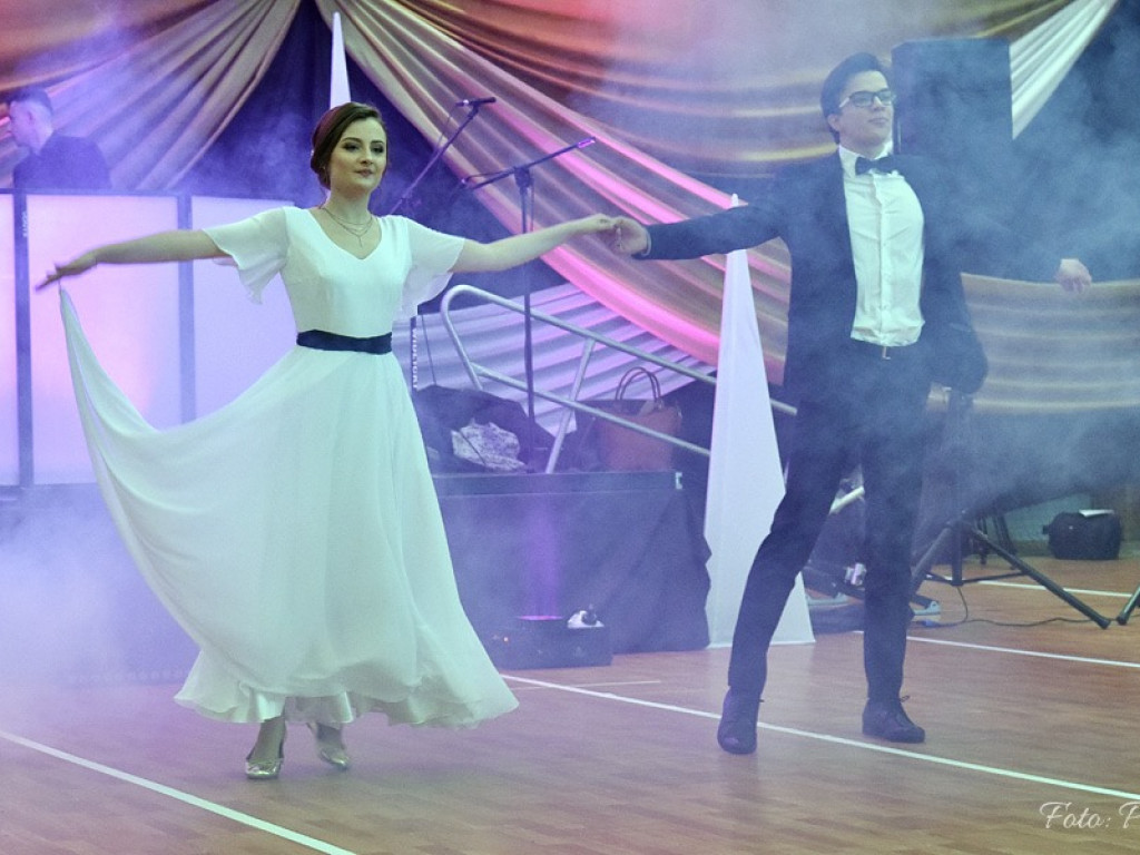 Studniówka w I LO - zdjęcia