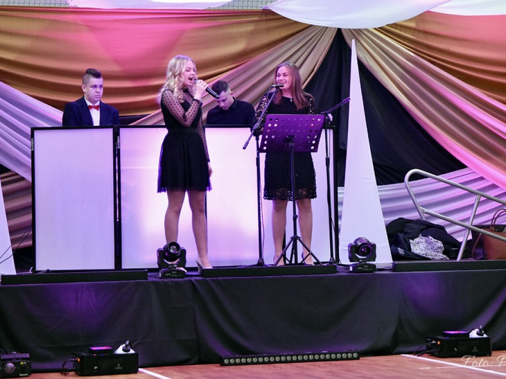 Studniówka w I LO - zdjęcia