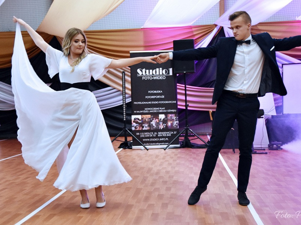 Studniówka w I LO - zdjęcia