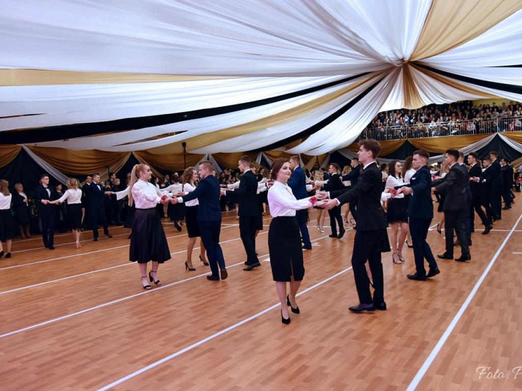 Studniówka w I LO - zdjęcia