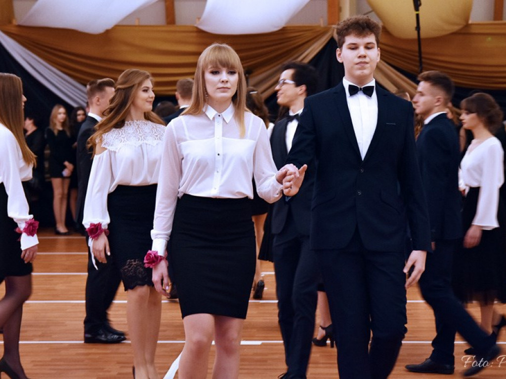 Studniówka w I LO - zdjęcia