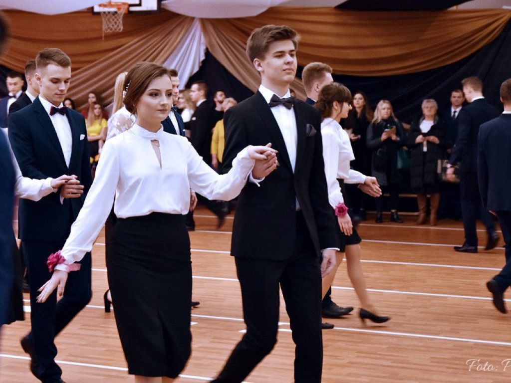 Studniówka w I LO - zdjęcia