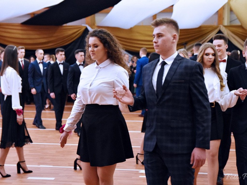 Studniówka w I LO - zdjęcia