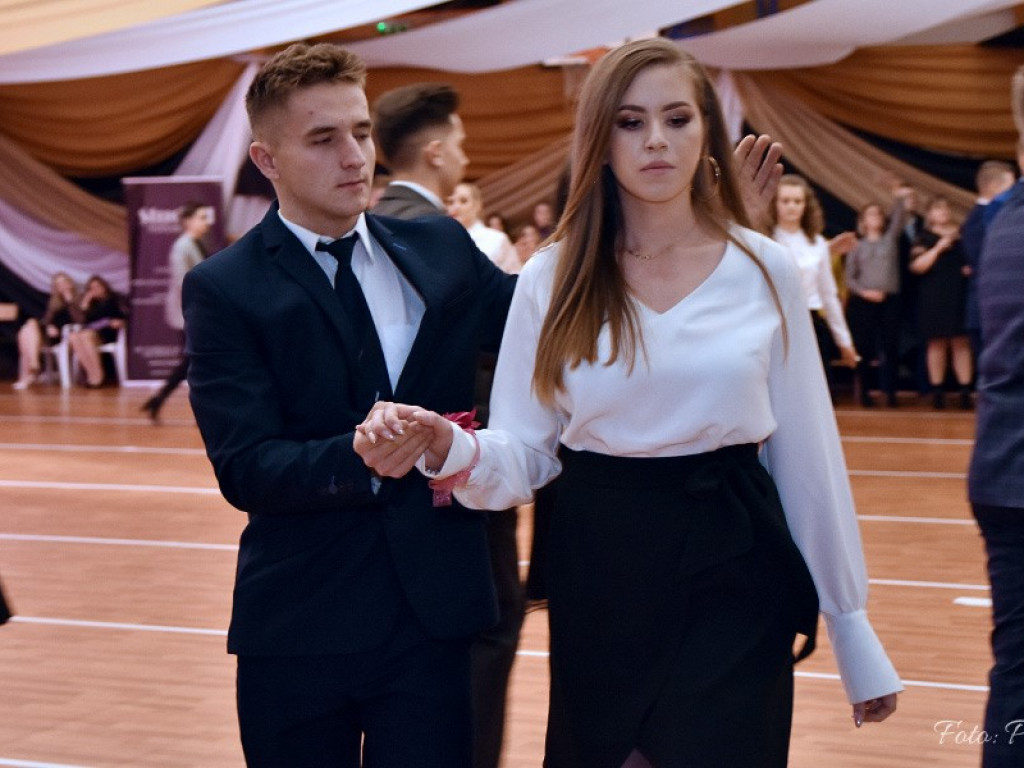 Studniówka w I LO - zdjęcia