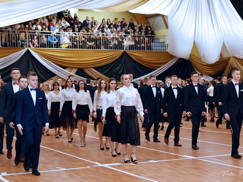 Studniówka w I LO - zdjęcia