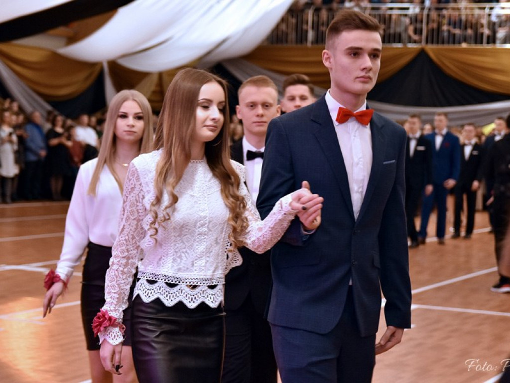 Studniówka w I LO - zdjęcia