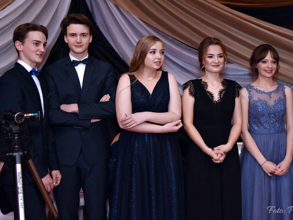 Studniówka w I LO - zdjęcia