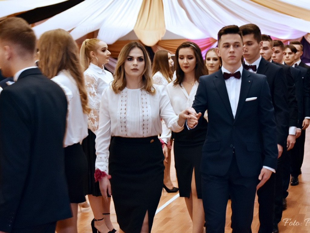 Studniówka w I LO - zdjęcia