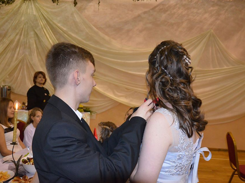 I Gminny Bal Ósmoklasisty - nagranie i zdjęcia