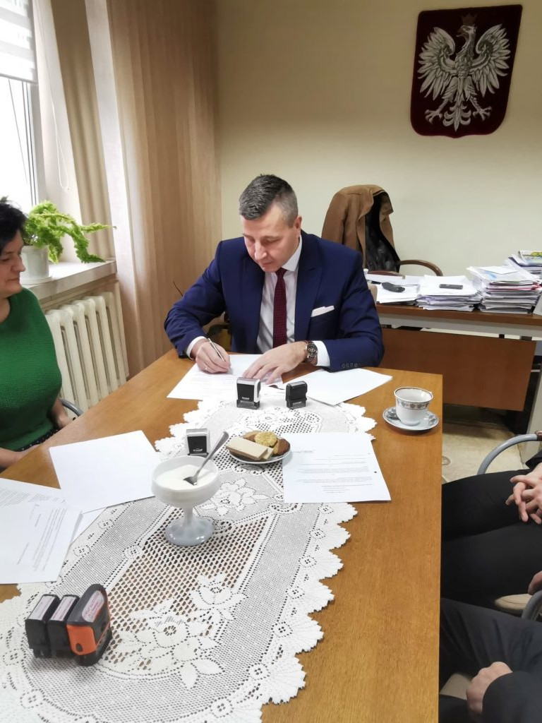 Podpisanie umowy na budowę drogi Walinna-Kolembrody