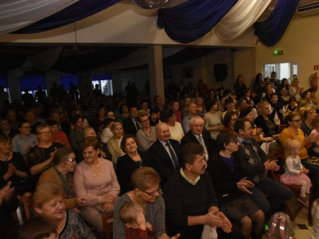 Bal Babci i Dziadka w GOK-u w Kąkolewnicy