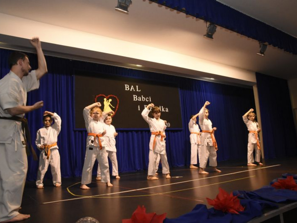 Bal Babci i Dziadka w GOK-u w Kąkolewnicy
