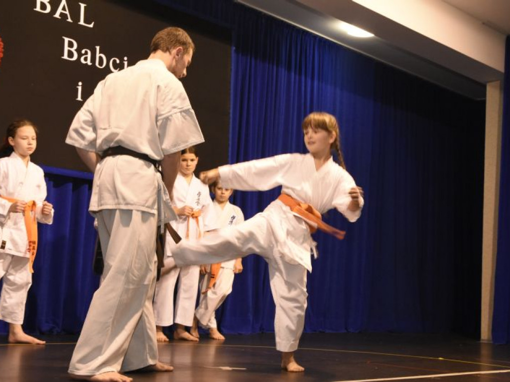 Bal Babci i Dziadka w GOK-u w Kąkolewnicy