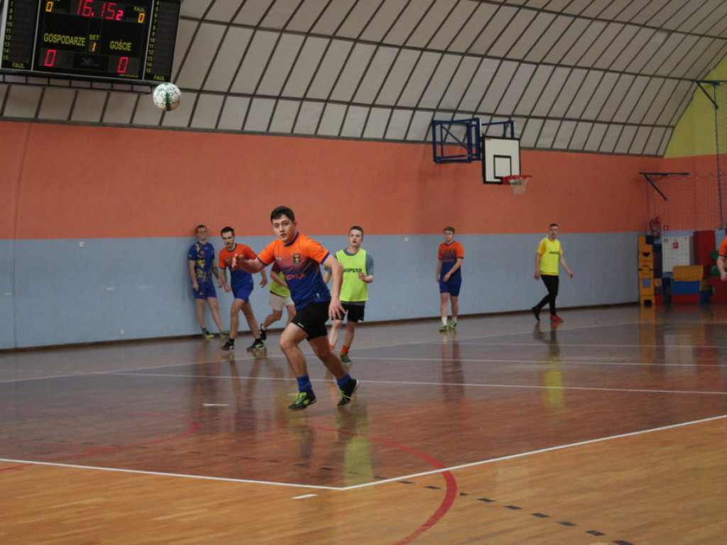 Halowy Turniej Piłki Nożnej o Puchar Wójta Gminy Komarówka Podlaska