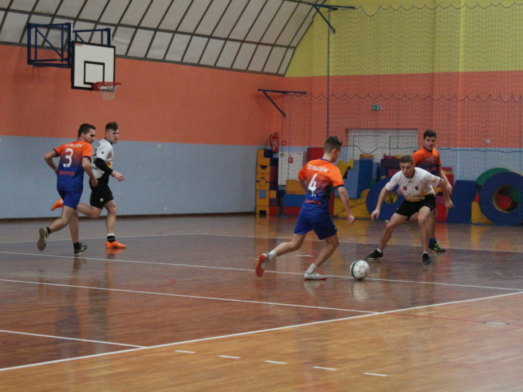 Halowy Turniej Piłki Nożnej o Puchar Wójta Gminy Komarówka Podlaska